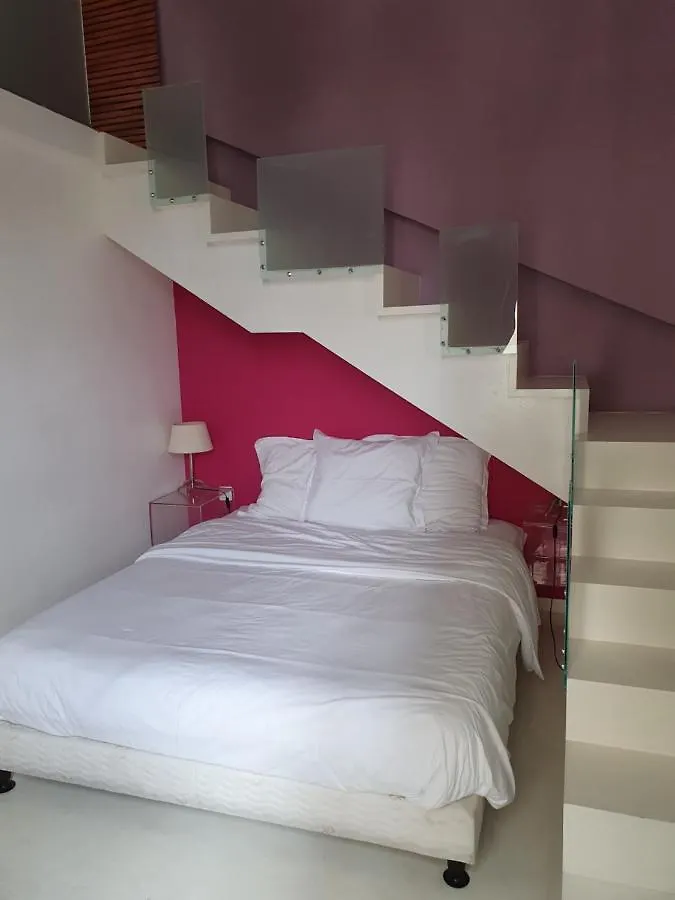 Room With A Vue Nice 2*,  France
