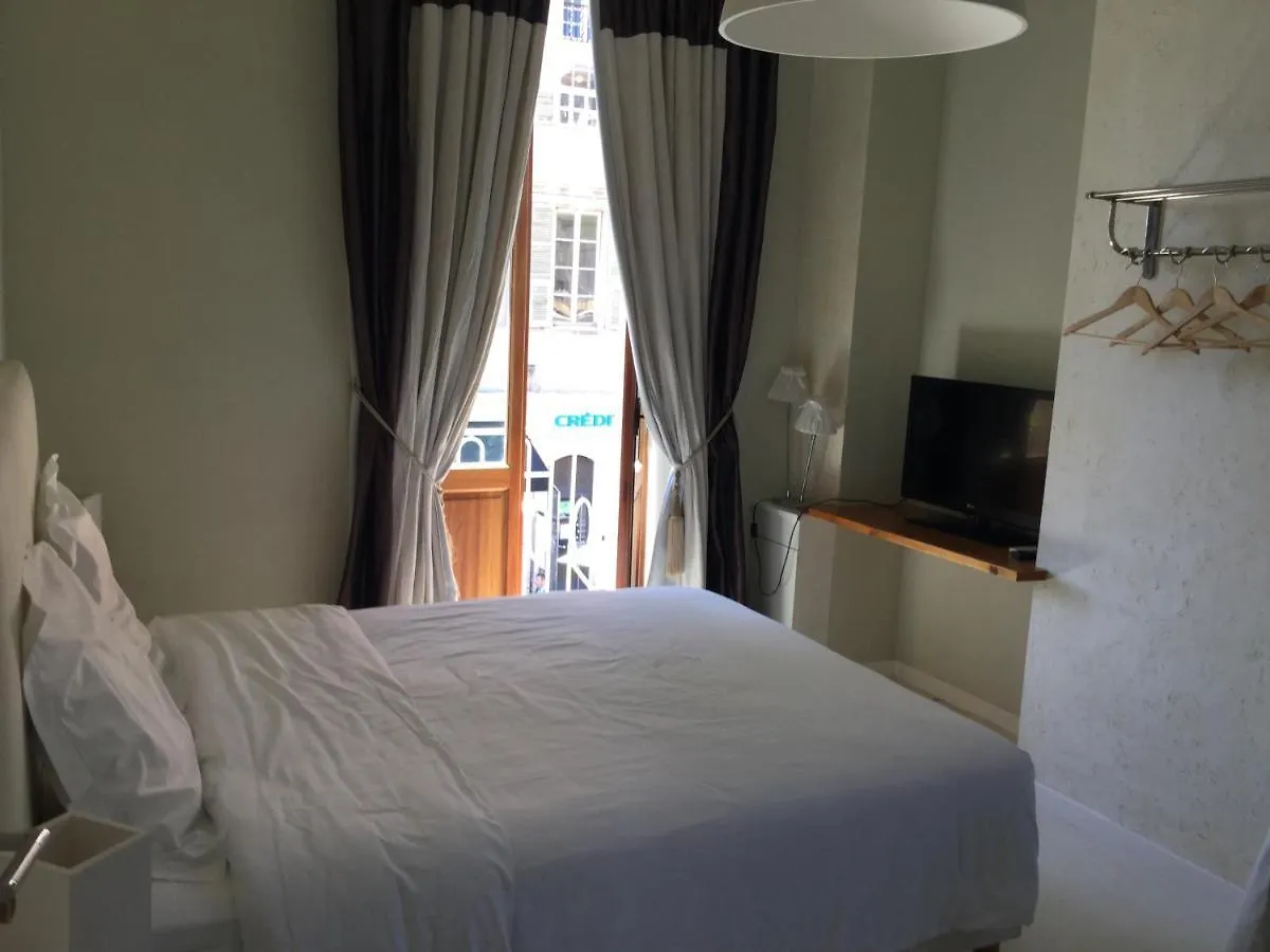 Room With A Vue Nice